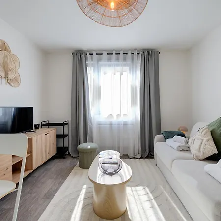 Apartment Cosy - 100m Gare De - Ideal Tours