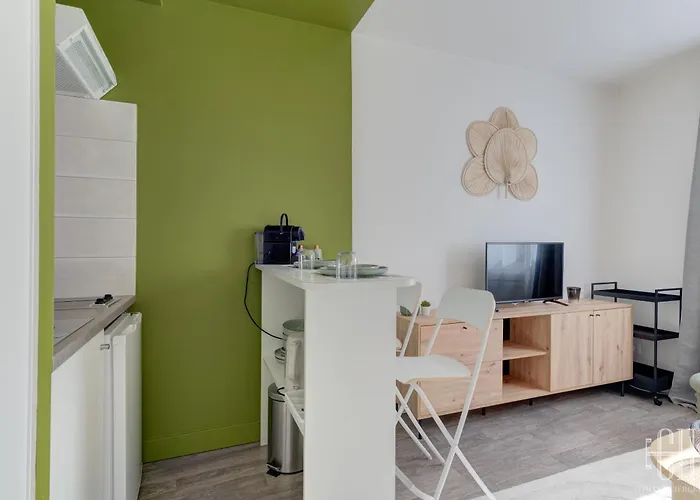 Petit Quai - Gare De à 100m *